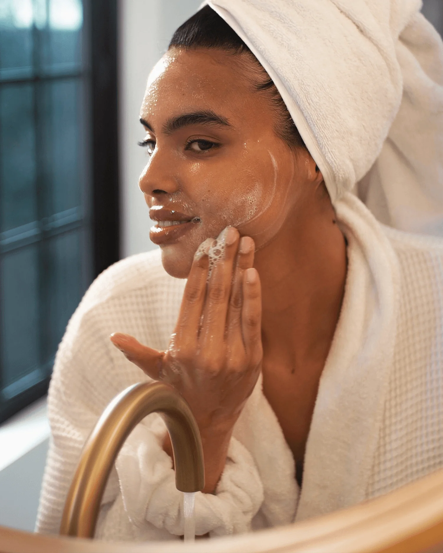 Skin Smoothie Gentle Facial Cleanser - Image 3